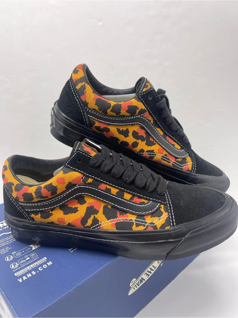 Vans WMNS Sz 8 Lx Old Skool Leopard Black/Black VN000D56BKA Sneakers